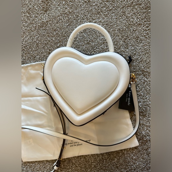 NWT Kate Spade Pitter Patter Smooth 3D Leather Heart Purse - Picture 6 of 8